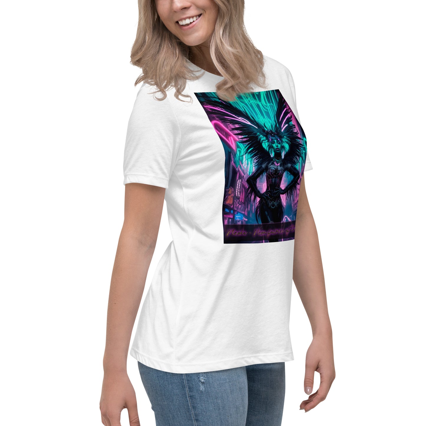 T-shirt rilassata da donna, Collezione - Neoka-Neon fate della notte, Design - ANDRBEL STUDIO